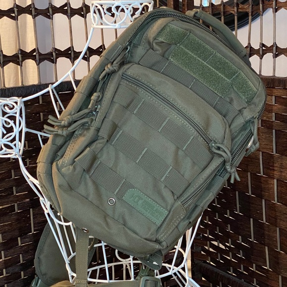 highland tactical Bags Nice Highland Tactical Eagle Sling Bag
